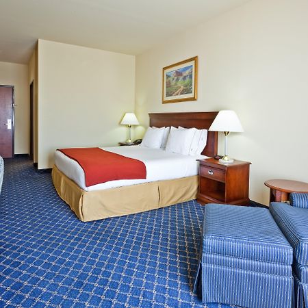 Holiday Inn Express Hotel & Suites Paragould, An Ihg Hotel Chambre photo